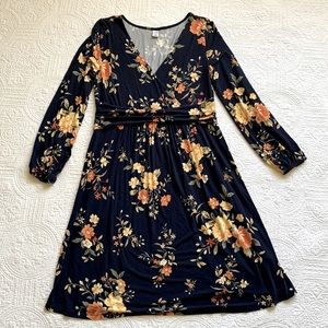 Old Navy Maternity/Nursing friendly wrap dress Size M